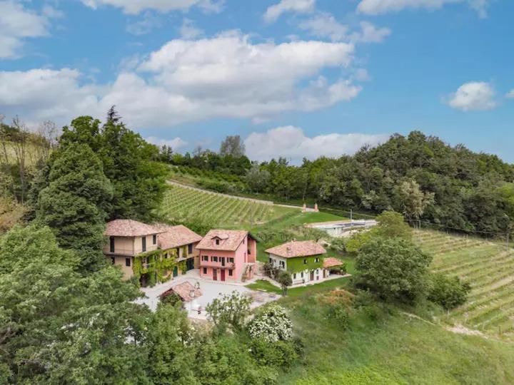 Tenuta Miranda Cassinasco Ngoại thất bức ảnh