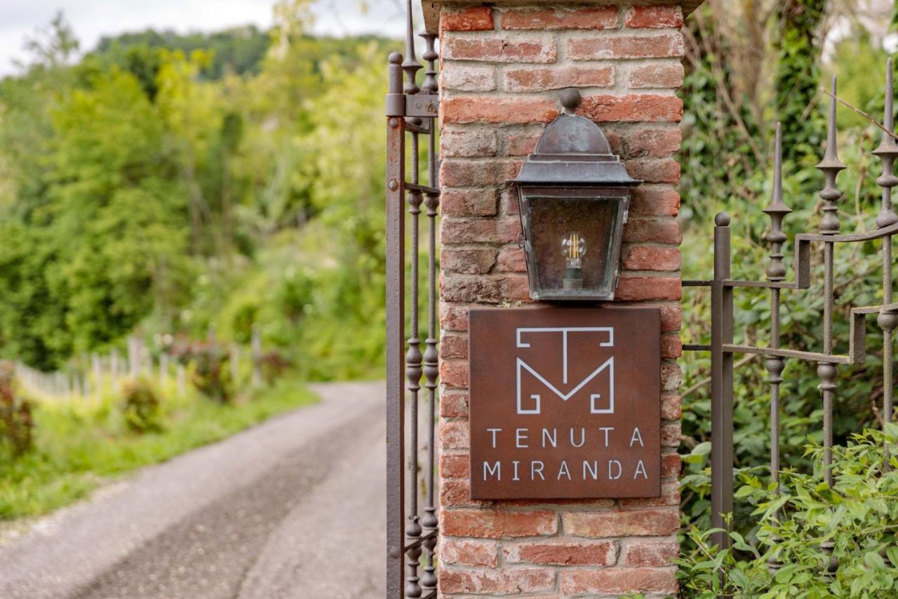 Tenuta Miranda Cassinasco Ngoại thất bức ảnh